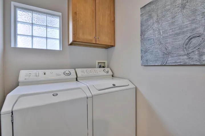 515 Front Lane, Mountain View, California 94041