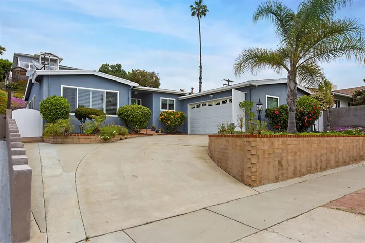 5157 Foothill Blvd, San Diego, California 92109