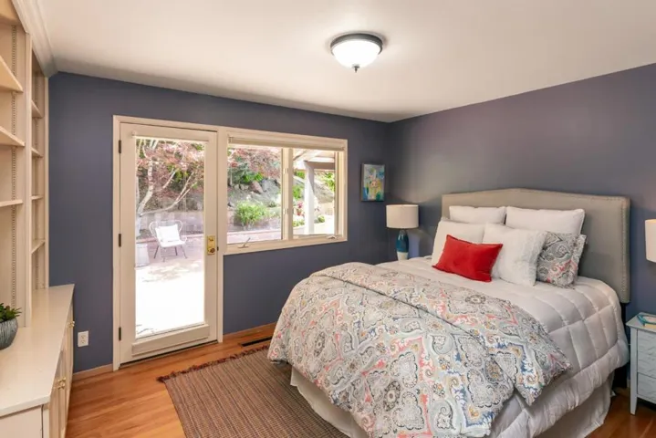 23480 Ravensbury Avenue, Los Altos Hills, California 94024