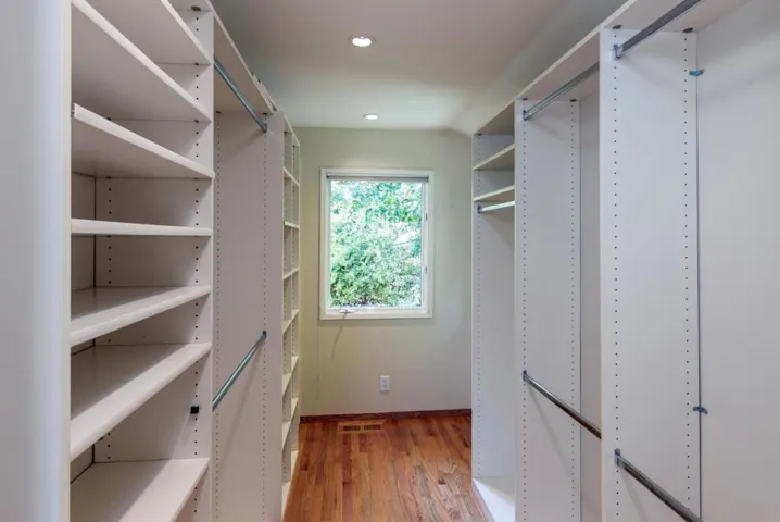 23480 Ravensbury Avenue, Los Altos Hills, California 94024