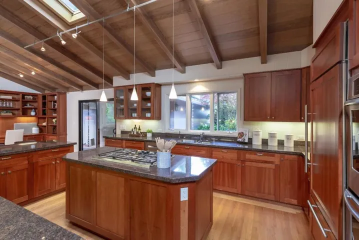 23480 Ravensbury Avenue, Los Altos Hills, California 94024