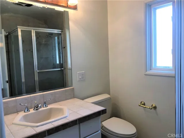 Master bedroom attached 3/4 bathroom