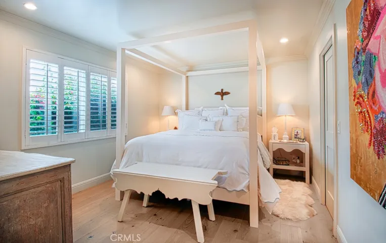 409 Poinsettia Avenue, Corona Del Mar, California 92625