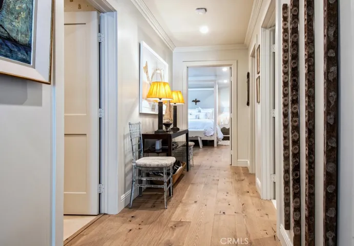 409 Poinsettia Avenue, Corona Del Mar, California 92625