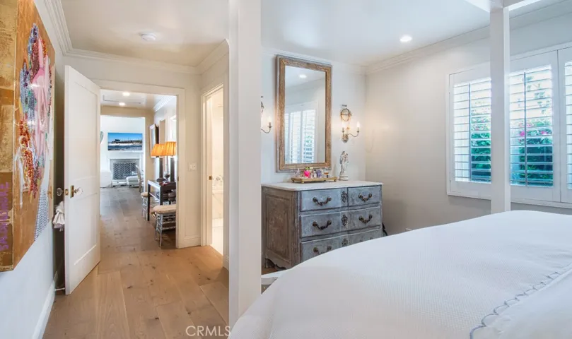 409 Poinsettia Avenue, Corona Del Mar, California 92625