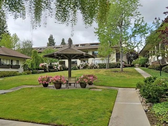 2140 Santa Cruz Avenue D107, Menlo Park, California 94025
