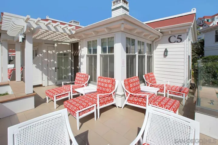 1500 Orange Ave 8, Coronado, California 92118