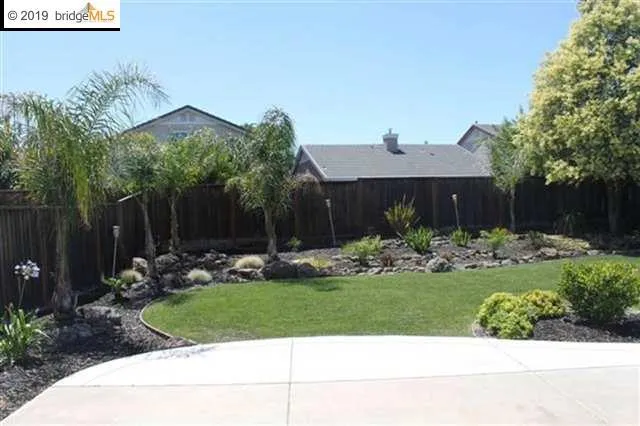 923 Blossom Dr, Brentwood, California 94513-6139