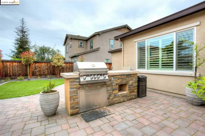 529 Stratford Way, Brentwood, California 94513