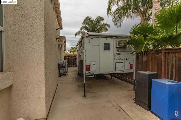 Side Yard RV Acess