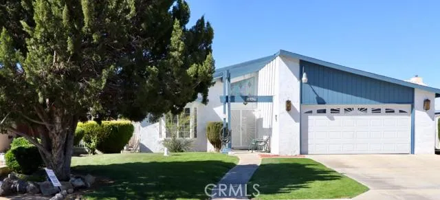 13826 Driftwood Drive, Victorville, California 92395