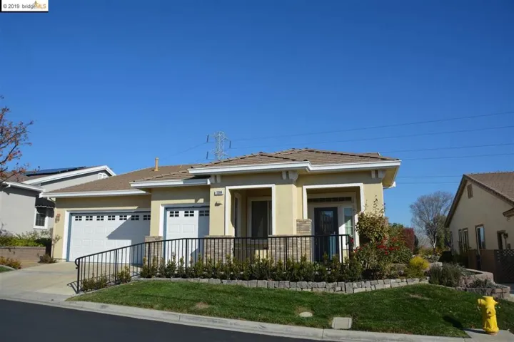 Front exterior view