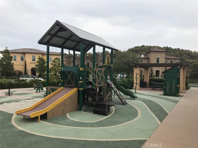 50 Thoroughbred, Irvine, California 92602