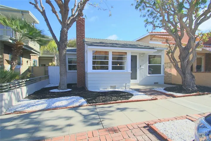 112 Morningside Drive, Manhattan Beach, California 90266