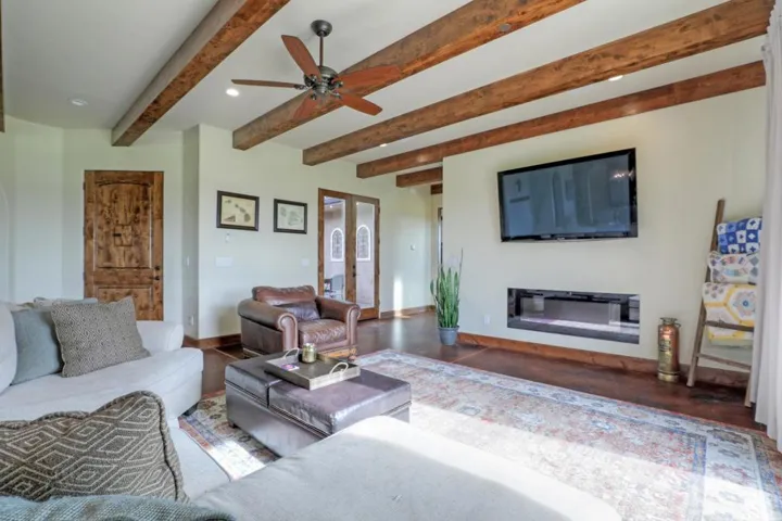 8535 Vista Court, Gilroy, California 95020