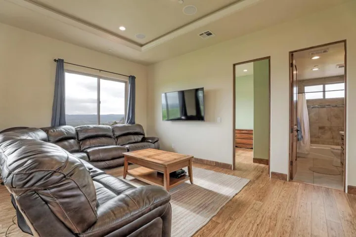 8535 Vista Court, Gilroy, California 95020