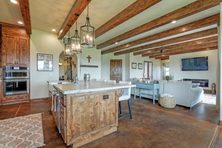8535 Vista Court, Gilroy, California 95020