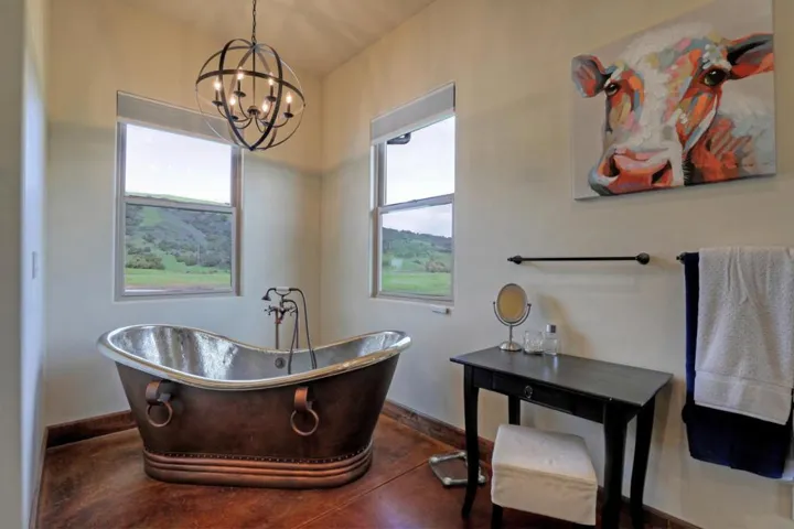 8535 Vista Court, Gilroy, California 95020