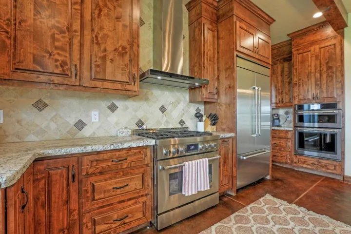 8535 Vista Court, Gilroy, California 95020