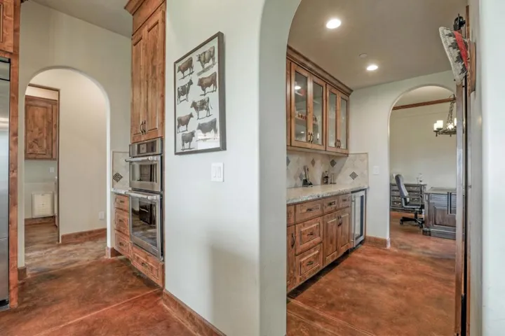 8535 Vista Court, Gilroy, California 95020