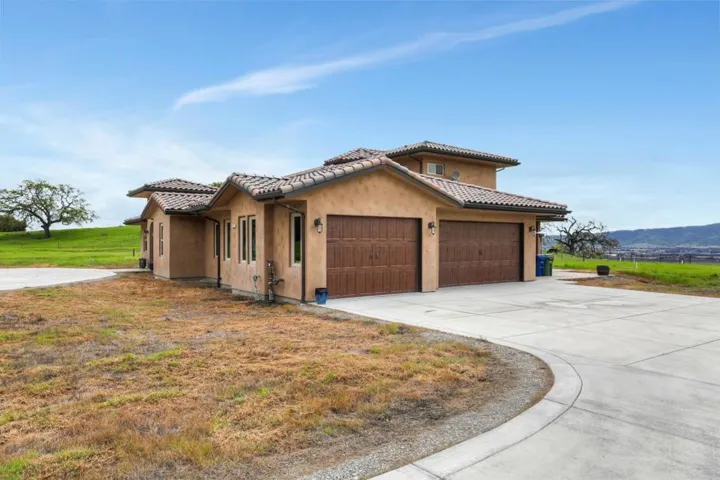 8535 Vista Court, Gilroy, California 95020