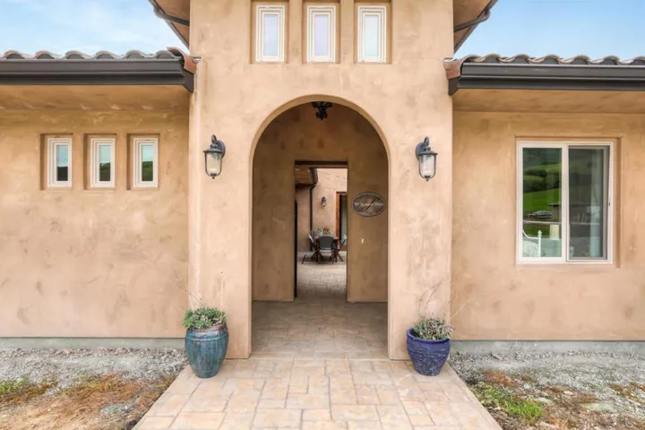 8535 Vista Court, Gilroy, California 95020
