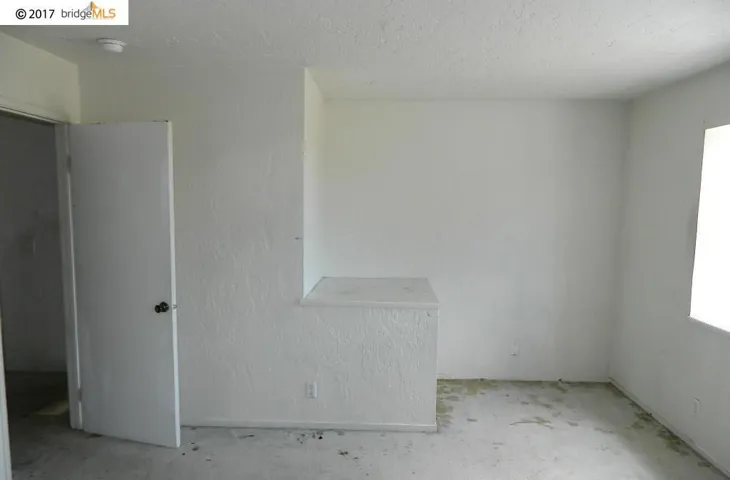 16704 Foothill Blvd 2, San Leandro, California 94578