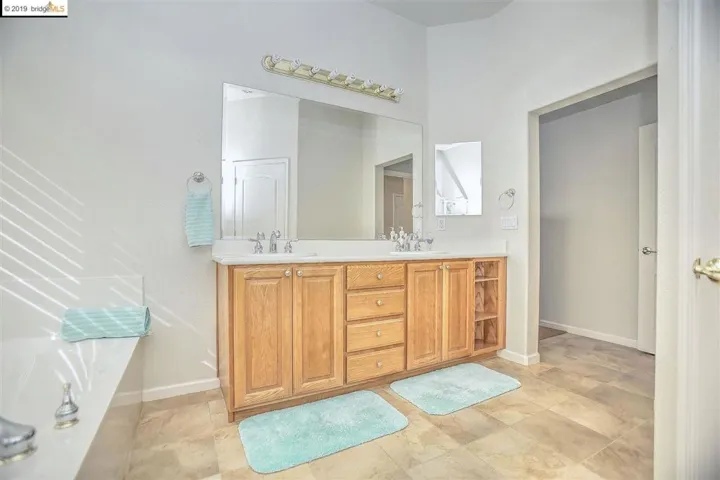 389 Earlham Way, Brentwood, California 94513