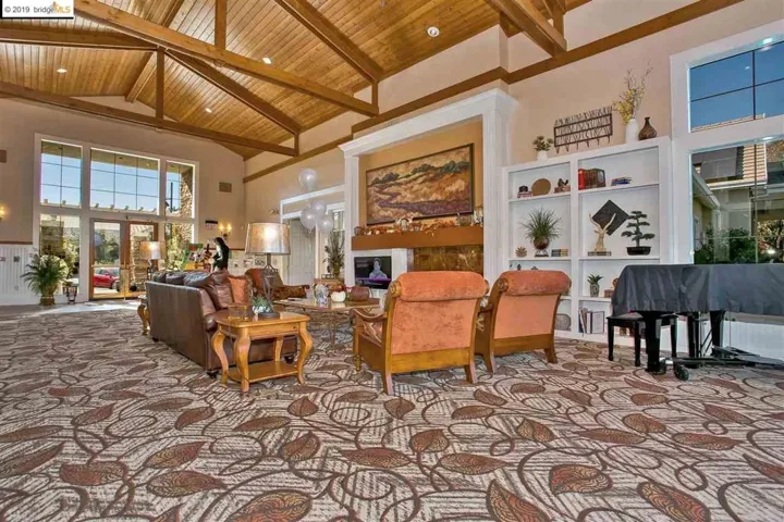389 Earlham Way, Brentwood, California 94513