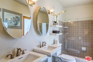1521 E Via Roberto Miguel, Palm Springs, California 92262 home-pic-19