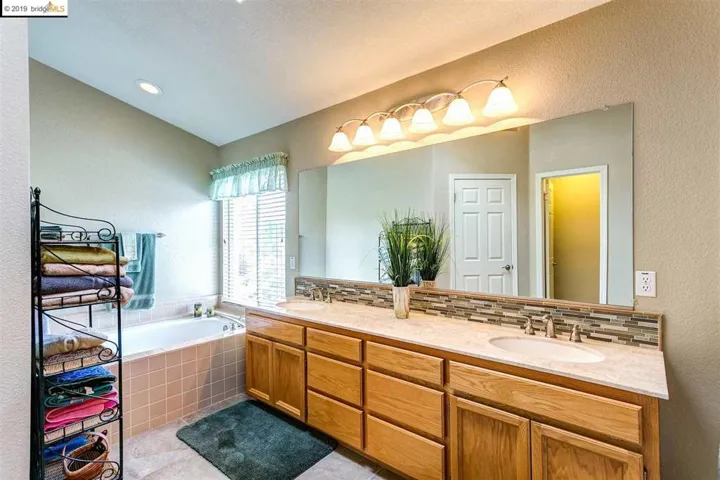 775 Outrigger Circle, Brentwood, California 94513