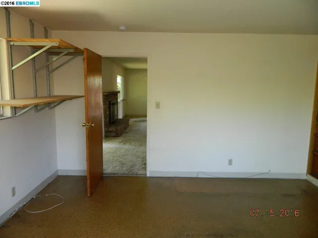 2511 Erskine Ln, Hayward, California 94545
