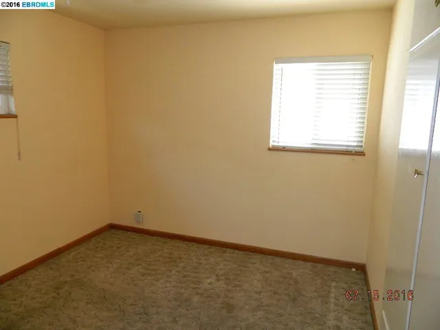 2511 Erskine Ln, Hayward, California 94545