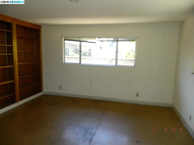 2511 Erskine Ln, Hayward, California 94545