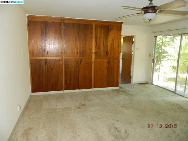 2511 Erskine Ln, Hayward, California 94545