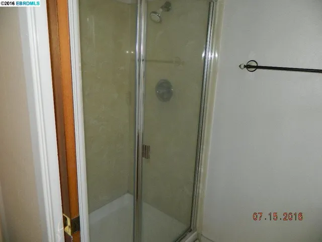 2511 Erskine Ln, Hayward, California 94545