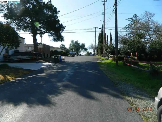1115 Plaza Dr, Martinez, California 94553