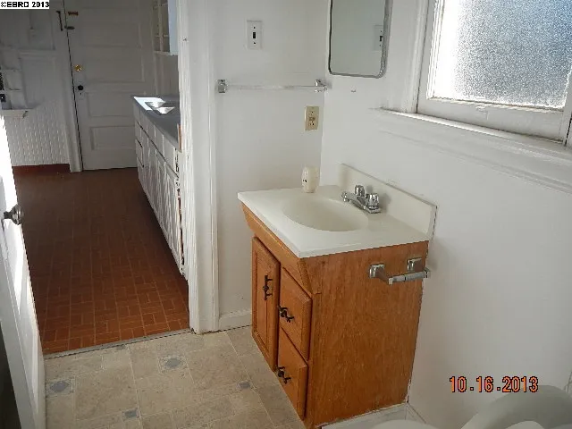 486 41st St, Oakland, California 94609-2540