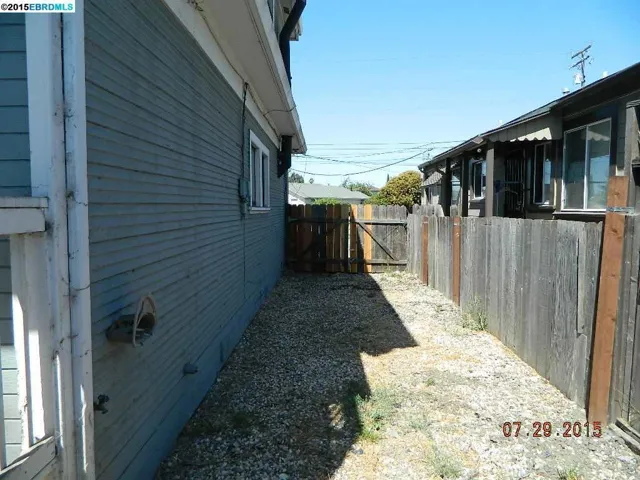 1560 Plaza Dr, San Leandro, California 94578