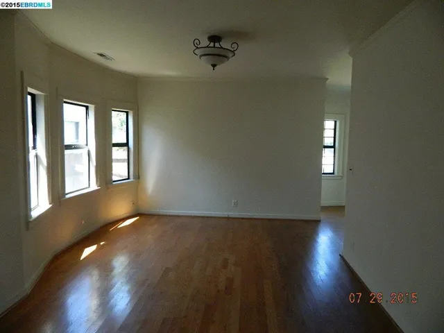 1560 Plaza Dr, San Leandro, California 94578
