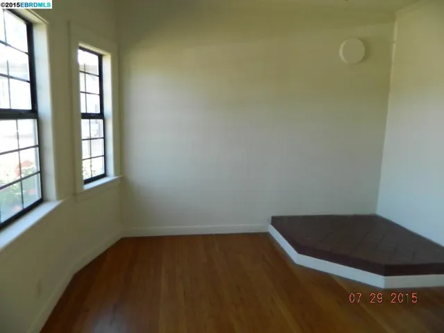 1560 Plaza Dr, San Leandro, California 94578