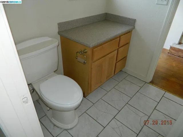 1560 Plaza Dr, San Leandro, California 94578