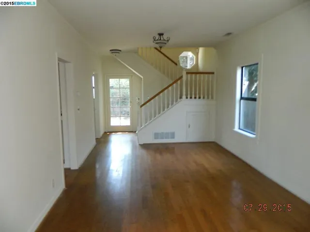 1560 Plaza Dr, San Leandro, California 94578