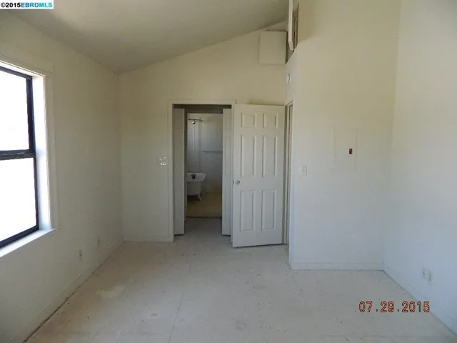 1560 Plaza Dr, San Leandro, California 94578