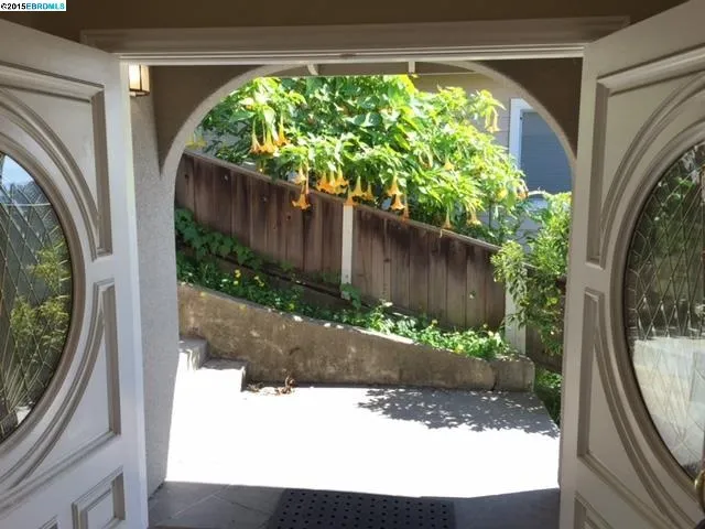 4240 Harbor View Ave, Oakland, California 94619