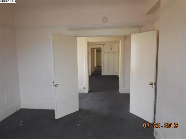 1138 International Blvd, Oakland, California 94606-4331