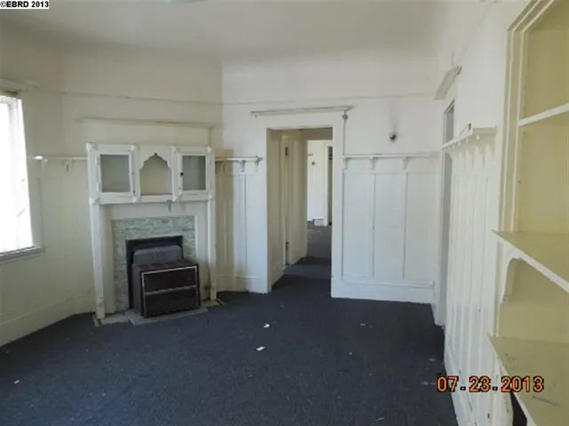 1138 International Blvd, Oakland, California 94606-4331