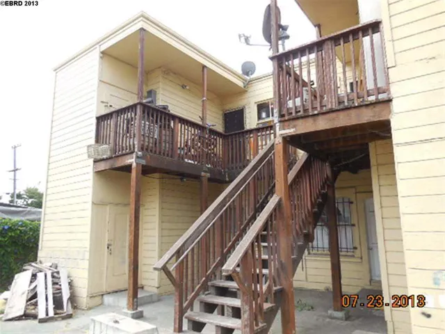 1138 International Blvd, Oakland, California 94606-4331