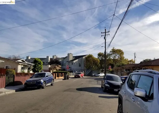 1531 Thrush Ave, San Leandro, California 94578
