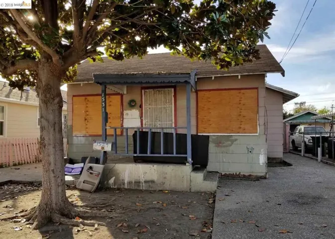 1531 Thrush Ave, San Leandro, California 94578